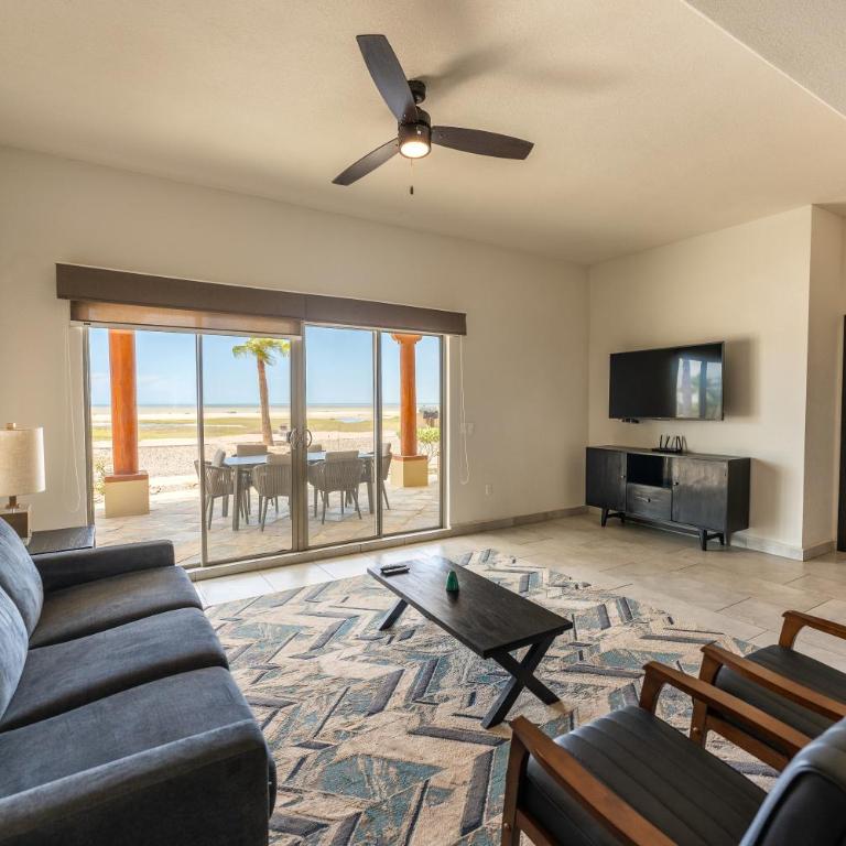 Laguna Shores Resort - Three-Bedroom Apartment - 11
