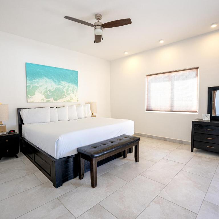Laguna Shores Resort - Deluxe Apartment - 9
