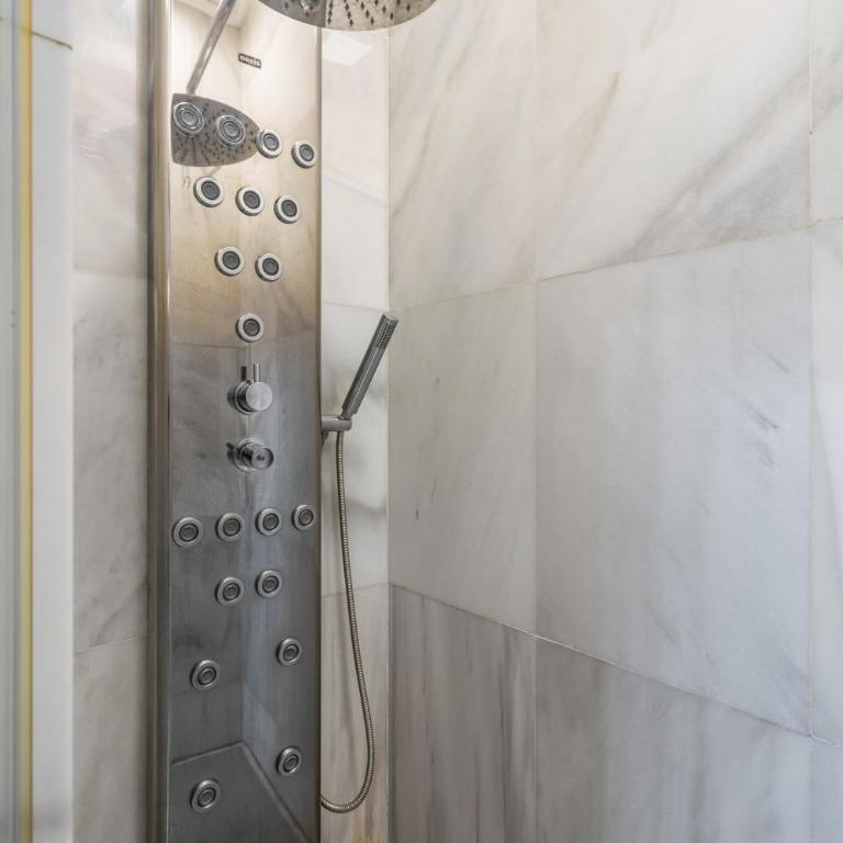 Piso de lujo Madrid centro - Two-Bedroom Apartment - 16