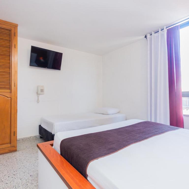 Hotel Bicentenario Rionegro - Deluxe Triple Room - 3