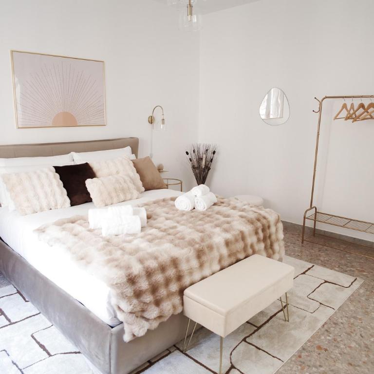 Thery House - Tiburtina Apartment - Deluxe King Room - 11