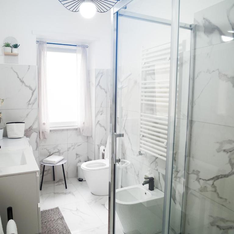 Thery House - Tiburtina Apartment - Deluxe King Room - 15