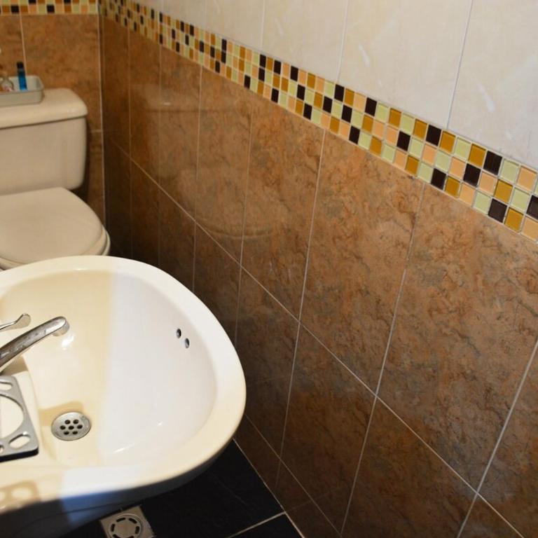 Casa cerca de concierto Marc Anthony Med Plus - Four-Bedroom House - 16