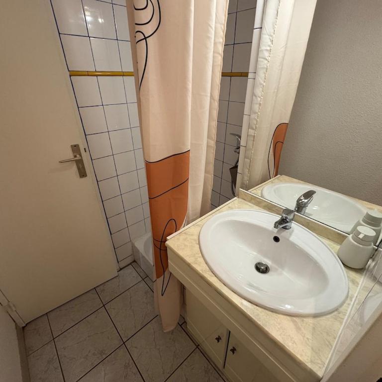 Appartement 4 personnes à 50 m de la plage - Apartamento de 2 dormitorios - 31
