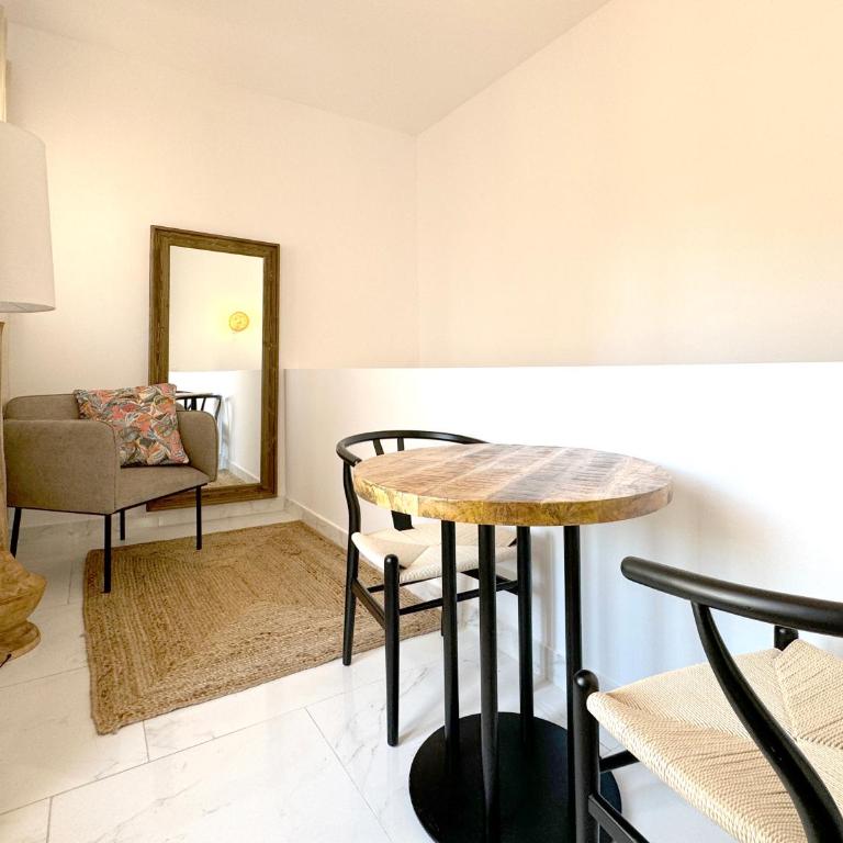 Villazahar Apartamentos - Superior Apartment mit Balkon - 24