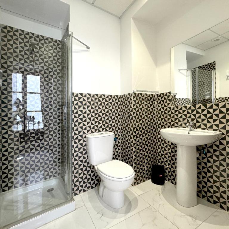 Villazahar Apartamentos - Doppelzimmer mit Balkon - 3