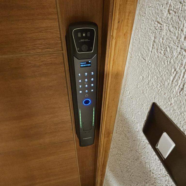 comodidad-seguridad-conectividad - Apartamento de 3 dormitorios - 27