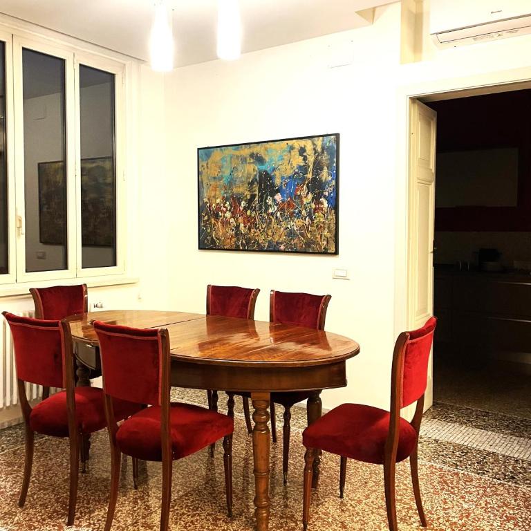 Di casa al Colosseo - Appartamento con 3 Camere da Letto e con Balcone - 3