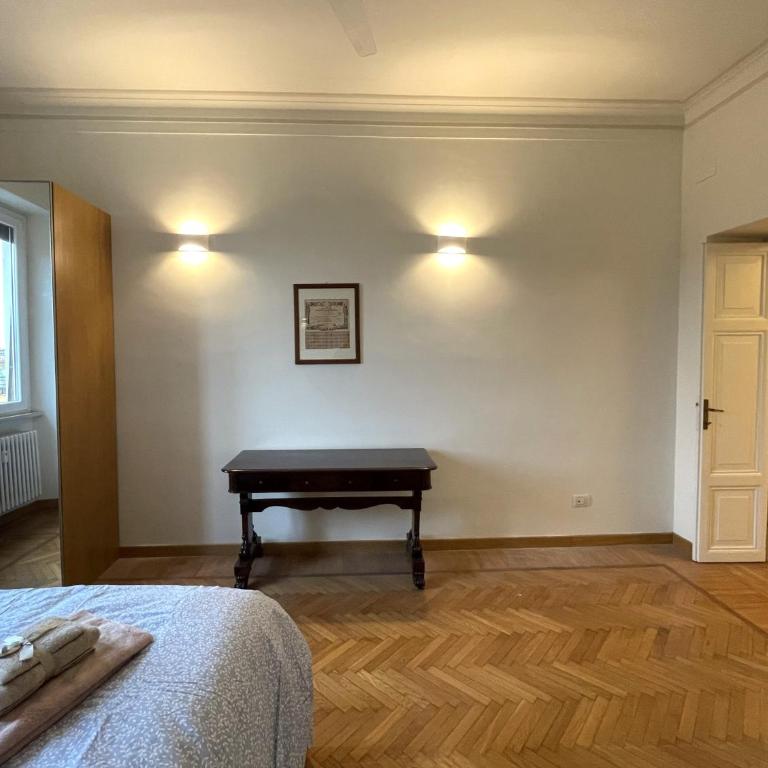 Di casa al Colosseo - Appartamento con 3 Camere da Letto e con Balcone - 14