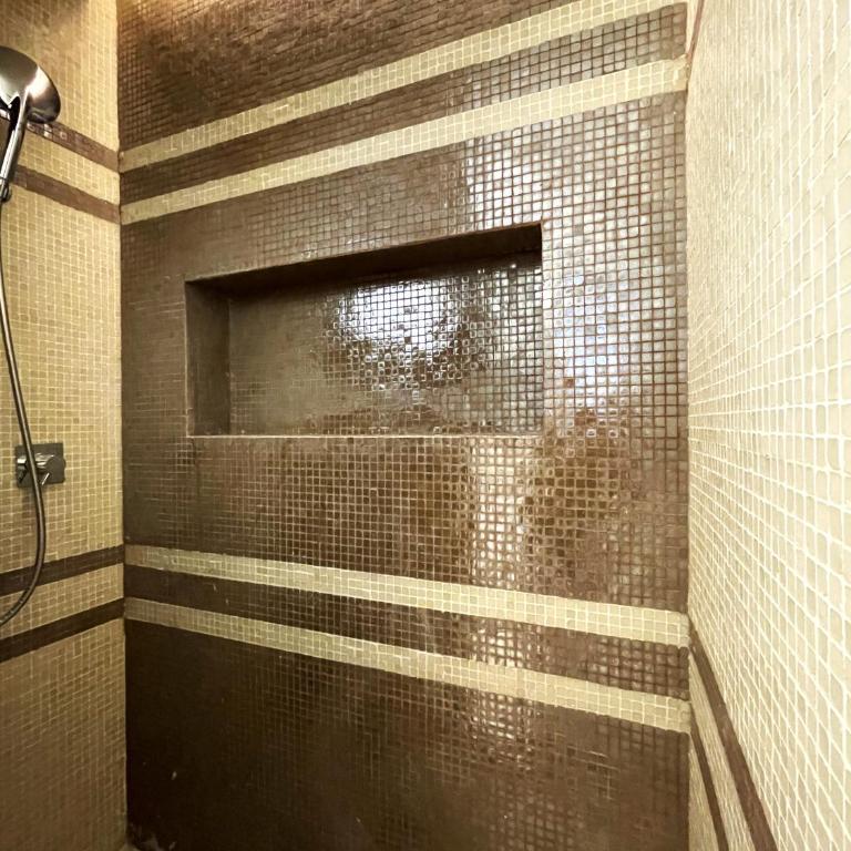 Di casa al Colosseo - Appartamento con 3 Camere da Letto e con Balcone - 15