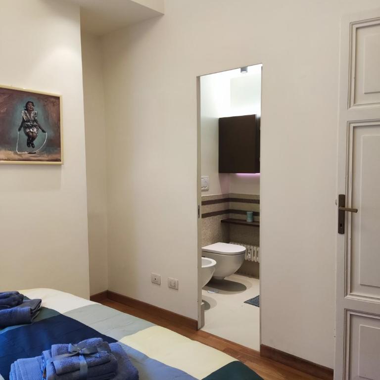 Di casa al Colosseo - Appartamento con 3 Camere da Letto e con Balcone - 23