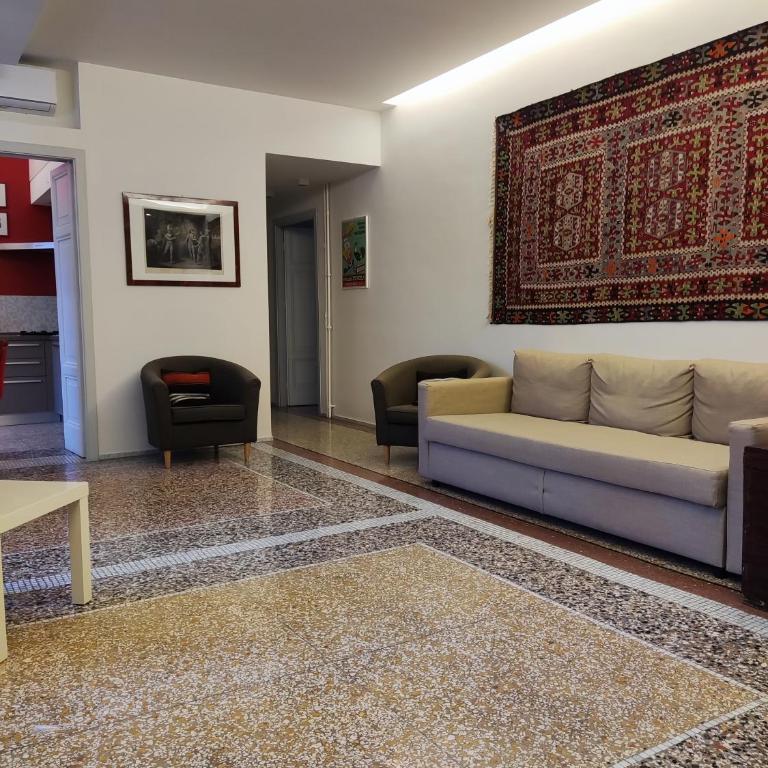 Di casa al Colosseo - Appartamento con 3 Camere da Letto e con Balcone - 28