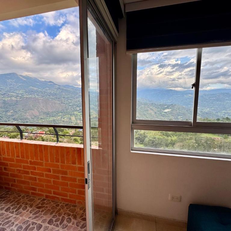 Hotel Portales Del Sol - Double Room with Mountain View - 1