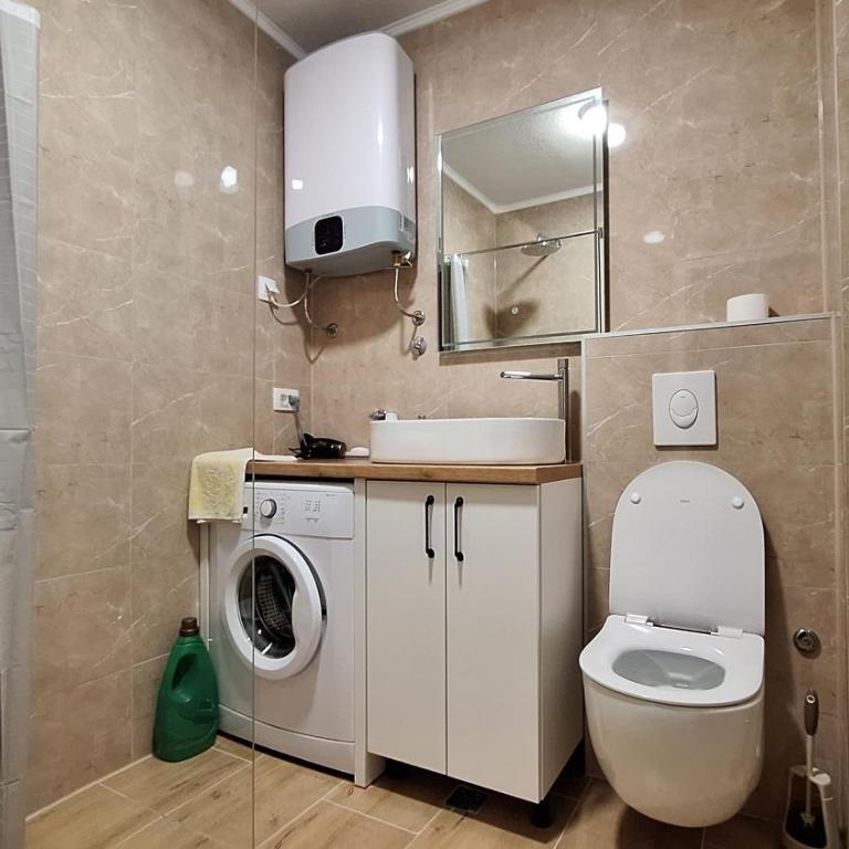 Sunset Apartment - Two-Bedroom Apartment - 24