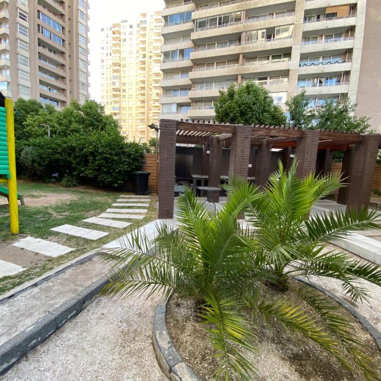 Bello Dpto central a pasos de la Quinta Vergara, Mall, Plaza de Viña, con estacionamiento, ideal para recorrer la ciudad caminando relajado - Two-Bedroom Apartment - 29