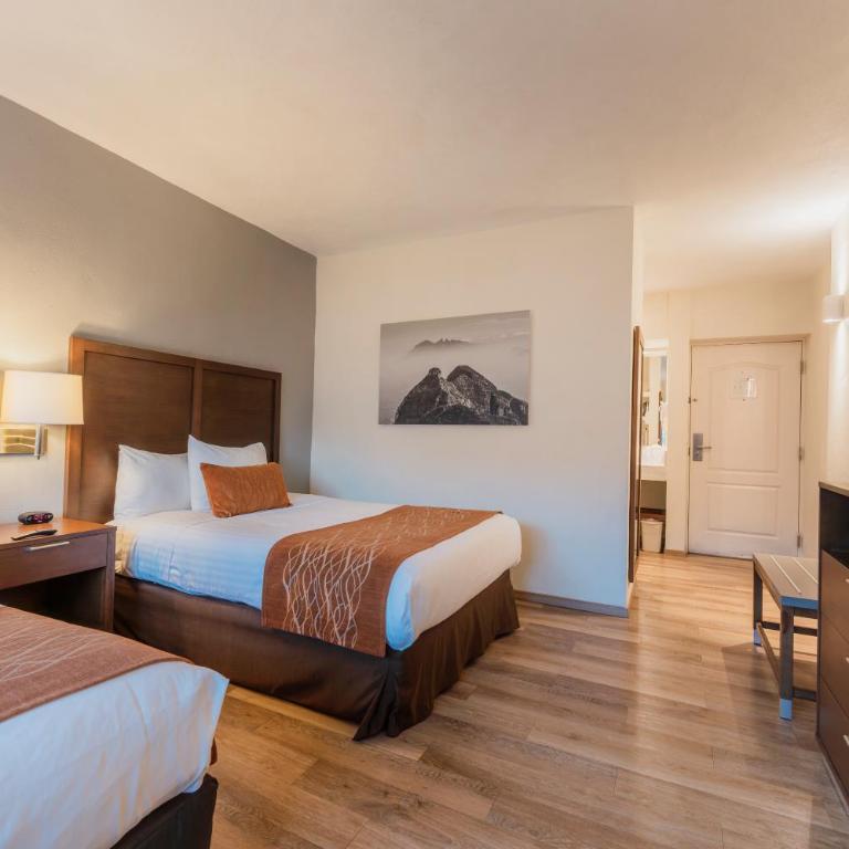 Comfort Inn Monterrey Valle - Double Room with Two Double Beds - Non-Smoking - 5