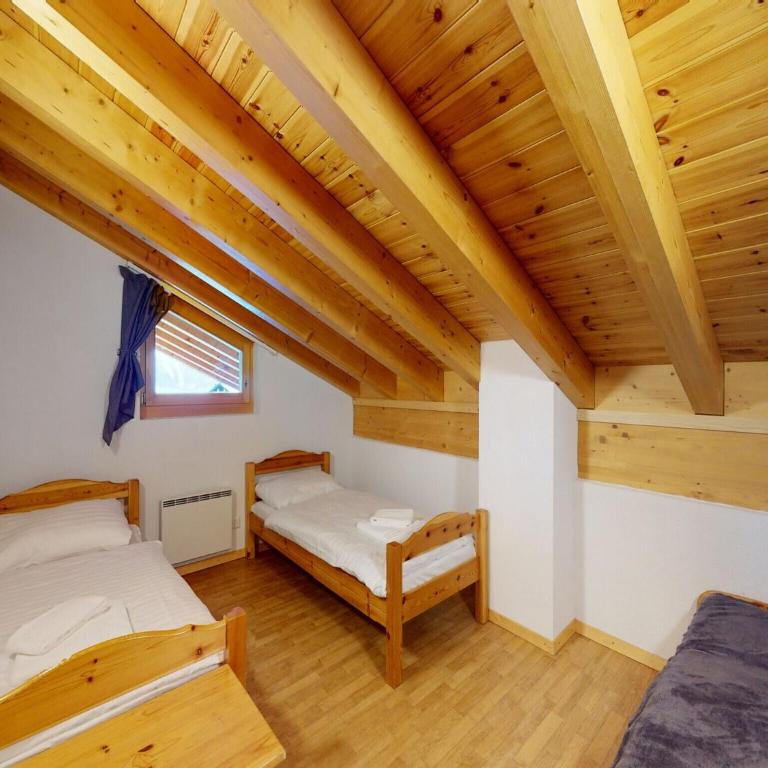 Spacious apartment with balcony - Apartment mit 6 Schlafzimmern - 19