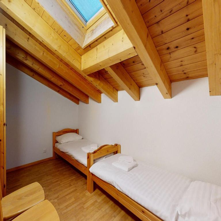 Spacious apartment with balcony - Apartment mit 6 Schlafzimmern - 17
