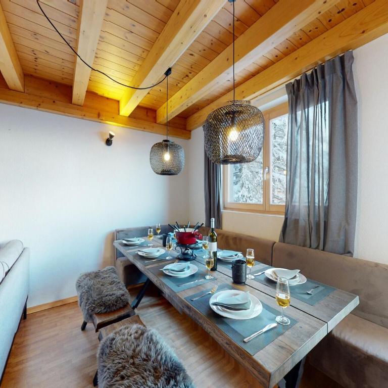 Spacious apartment with balcony - Apartment mit 6 Schlafzimmern - 9