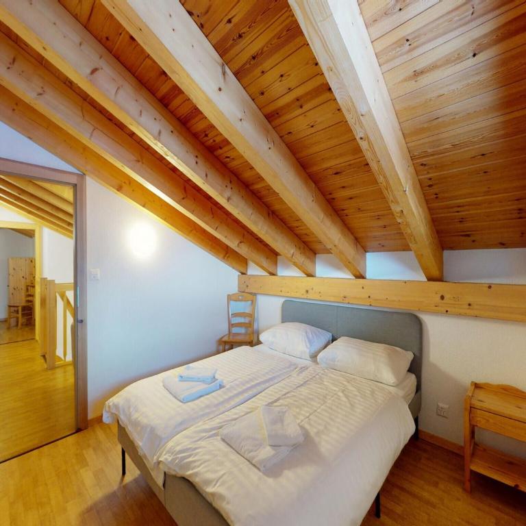Spacious apartment with balcony - Apartment mit 6 Schlafzimmern - 15