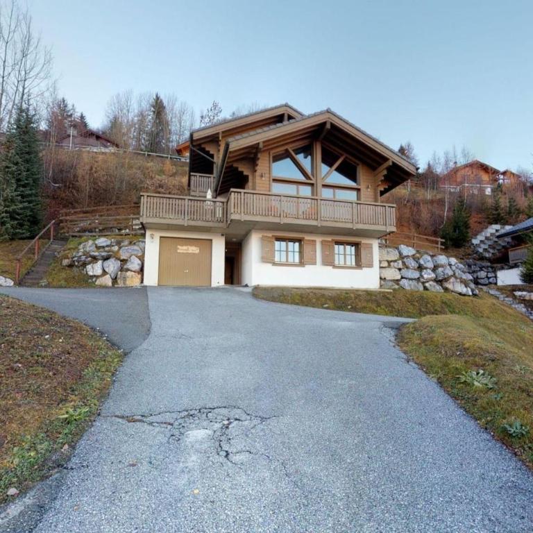 Chalet in Nendaz near Ski Slopes - Superior Chalet - 1