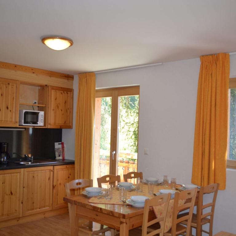Amazing apartment with terrace - Apartment mit 1 Schlafzimmer - 2