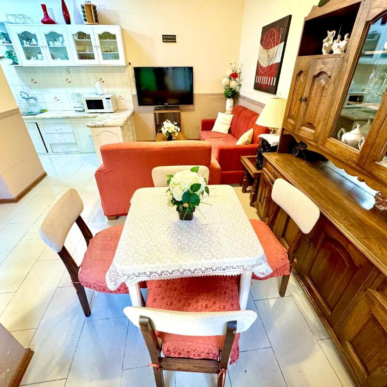 Apartamento, casita con amplio jardin - Apartamento de 2 dormitorios - 28