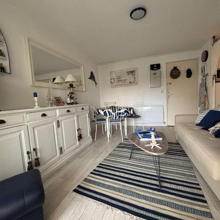 Appartement 2 pièces à Royan/Pontaillac avec balcon et parking - FR-1-494-203 - Appartamento - 1