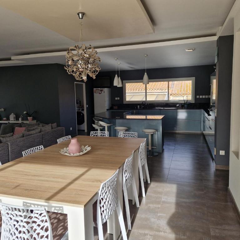 Villa moderne de 220m2 avec piscine, Sérignan - Villa - 2