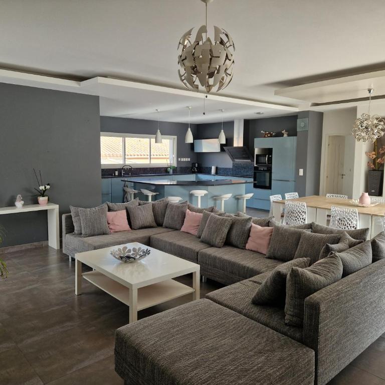 Villa moderne de 220m2 avec piscine, Sérignan - Villa - 4