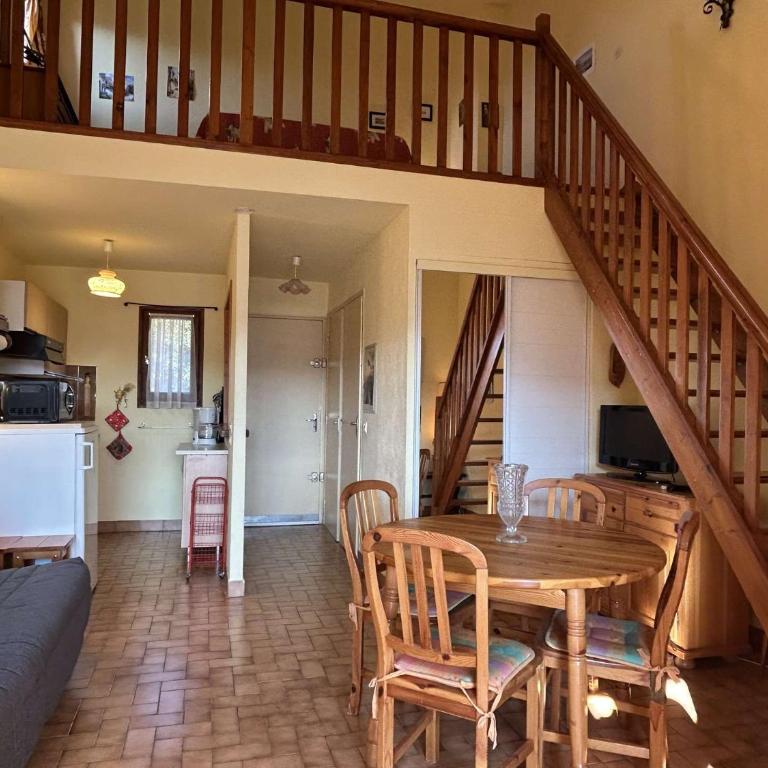 Appart Studio cabine mezzanine 5 couchages BANYULS SUR MER BN060-002 - Appartement 1 Chambre - Vue sur Ville - 6