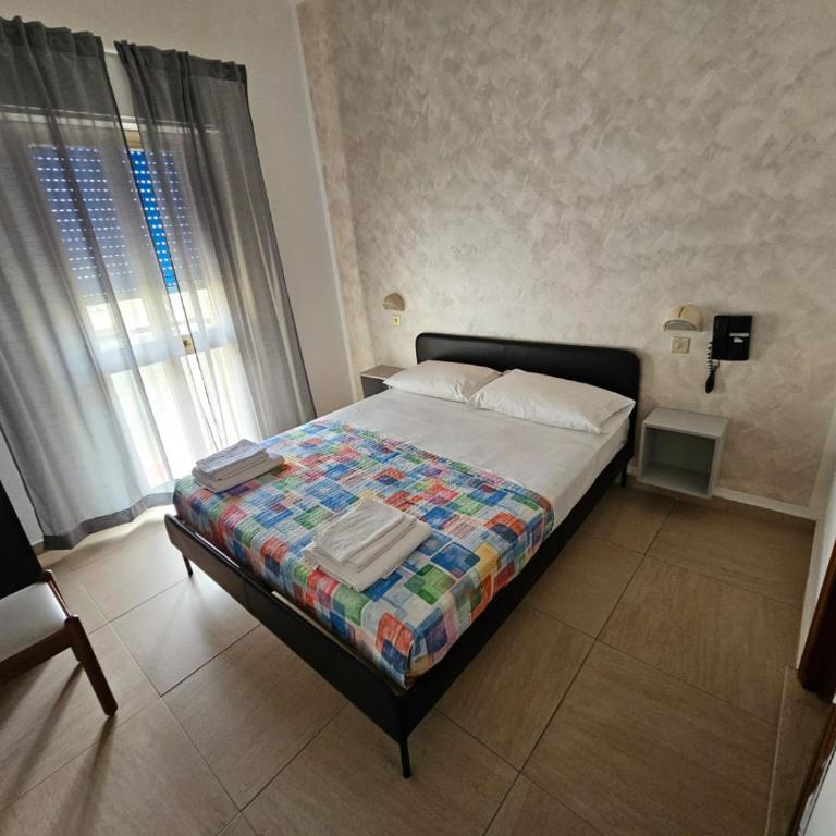 PAPER MOON - Budget Double or Twin Room - 5