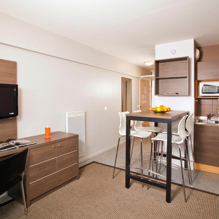 Séjours & Affaires Lille Europe - Appartement 2 Pièces - 3 ou 4 Personnes - 5