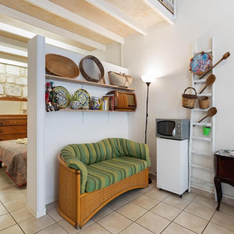 Holiday Home in Scicli with Forest Nearby - Casa Vacanze con 1 Camera da Letto - 2