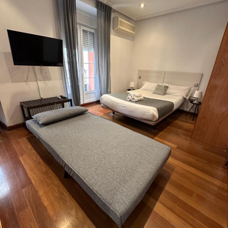 Apartamentos Madrid Atocha - Studio - 4