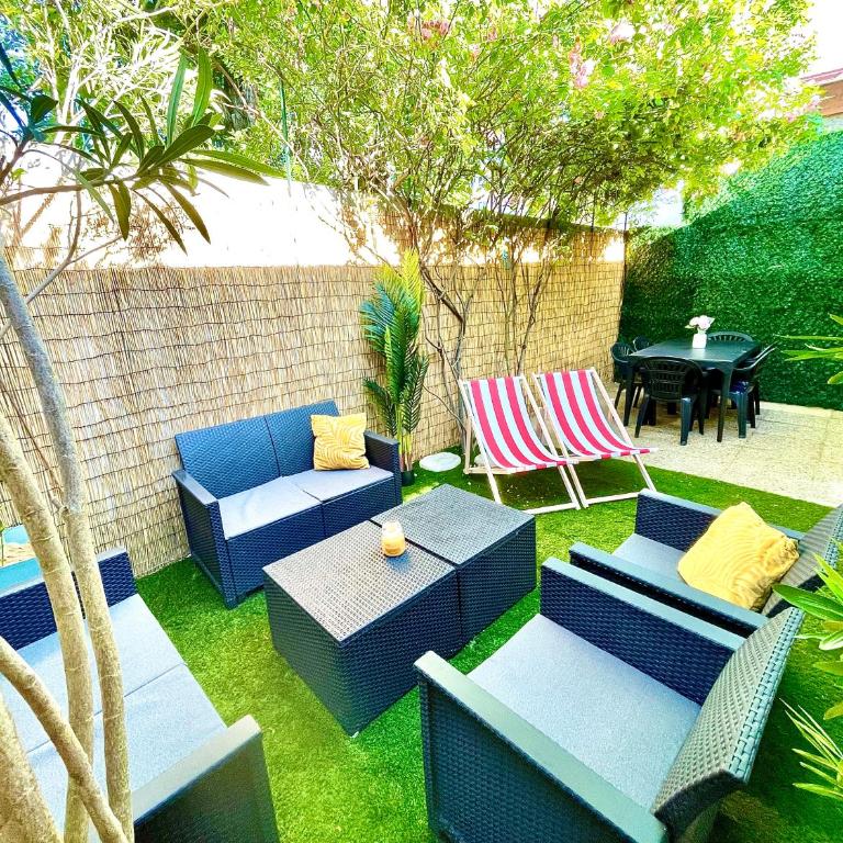 BnGo I Maison Terracotta I Jardin, Garage, 3 chambres, 9 personnes - Maison 3 Chambres - 15