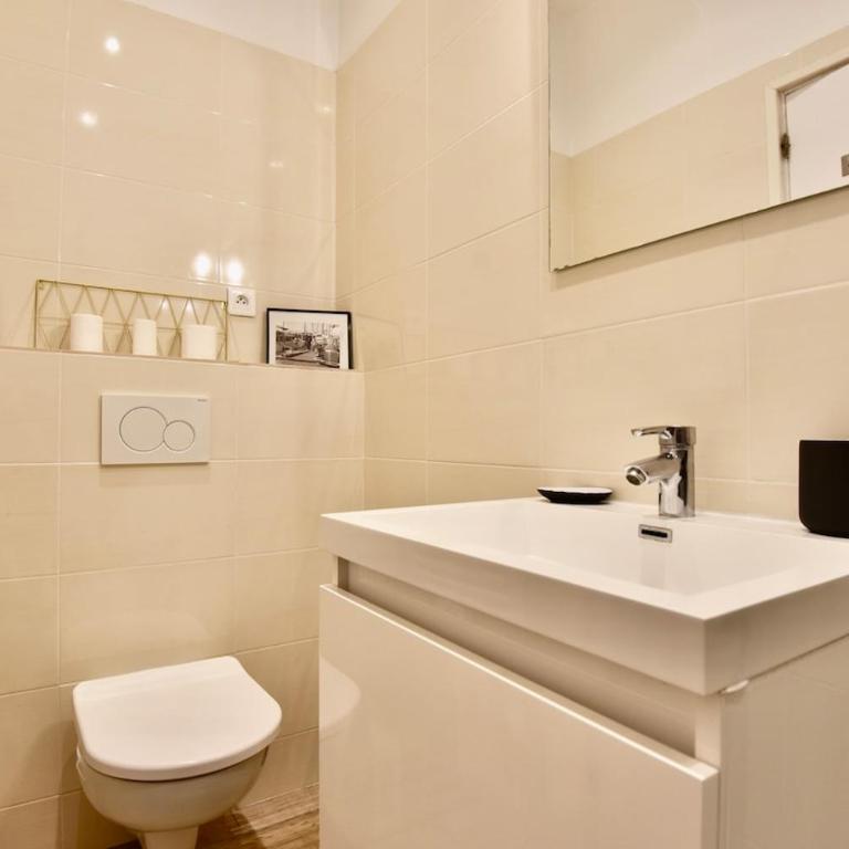 Studio with Big terrace full center with air conditioning - Appartement - 19