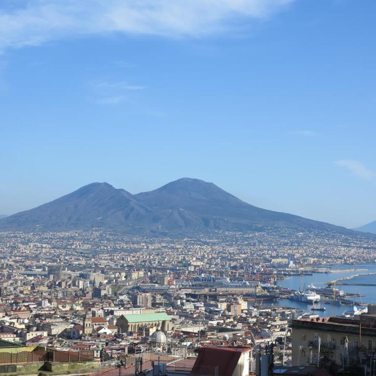 Pretty panoramic apartment - half way Center-Vomero district - Appartamento - 1