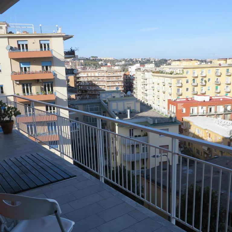 New panoramic apartment - half way Center-Vomero district - One-Bedroom Apartment - 4