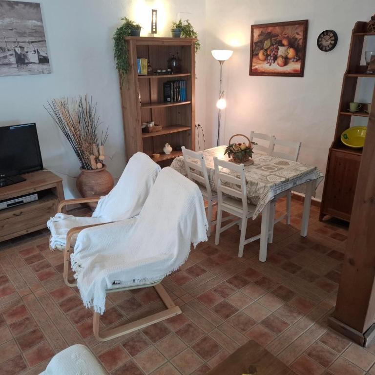 Cortijo El Almendro, Urb. Fuente del Gallo, Conil - Casa de 2 dormitorios - 11