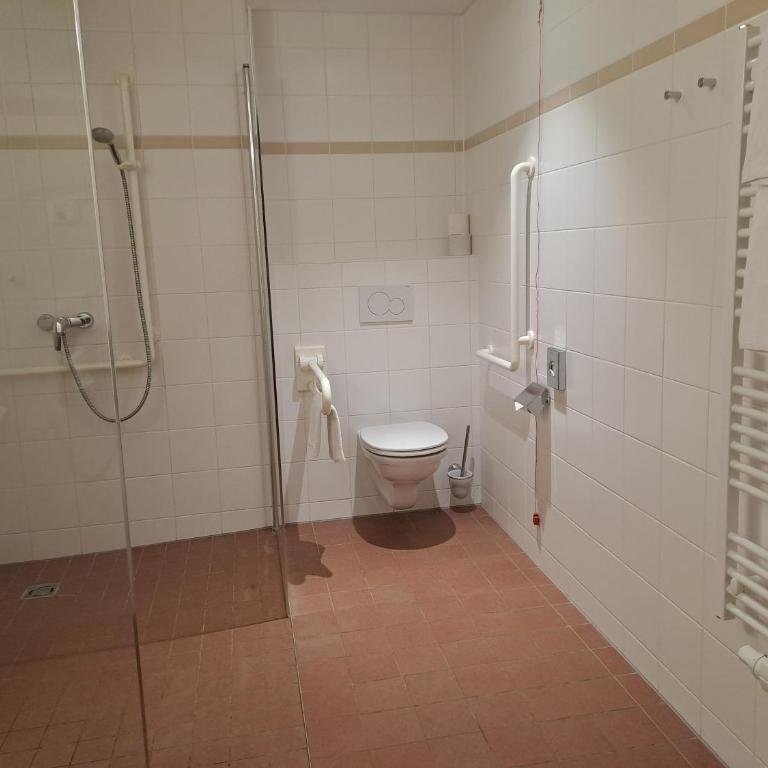 JUFA Hotel Stubenbergsee - Self Check-in - Dreibettzimmer - 2