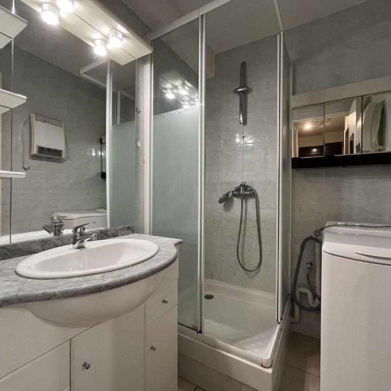 Appartement Studio Cabine - proche plage du Grazel GN400-032 - Appartement 1 Chambre - 1