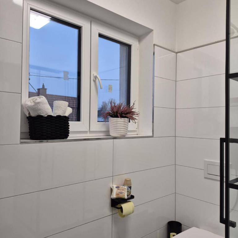 Neubauwohnung mit 80 m2 Terrasse, 8 Minuten von Linz entfernt - Apartment mit 2 Schlafzimmern - 13