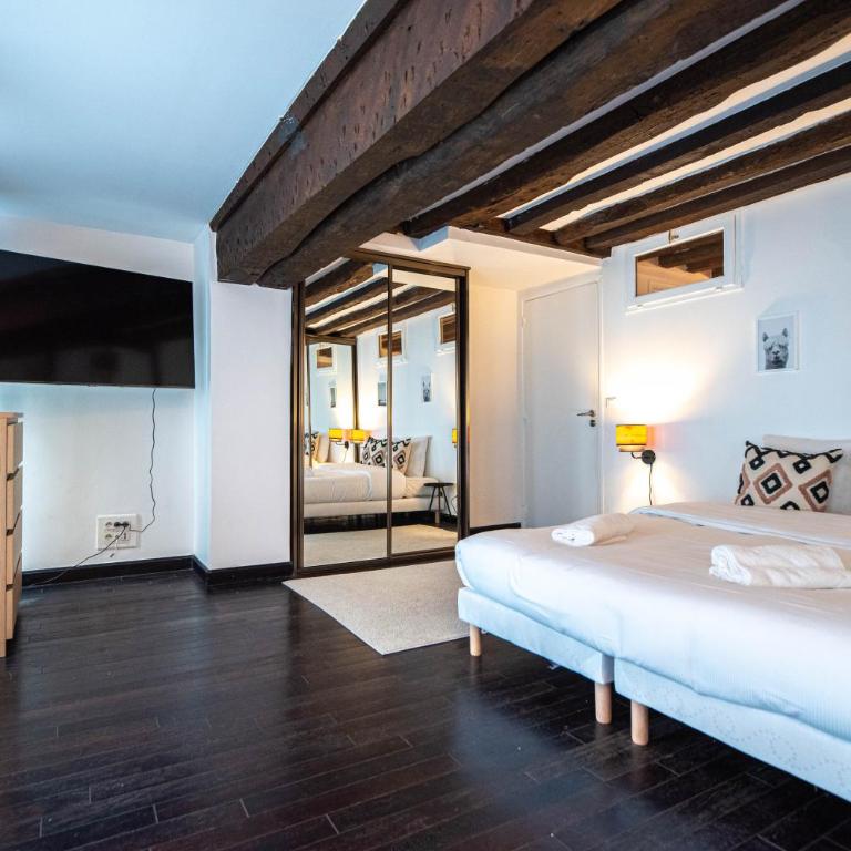 CIA - Réaumur Étienne Marcel 8P - Two-Bedroom Deluxe Apartment - 10