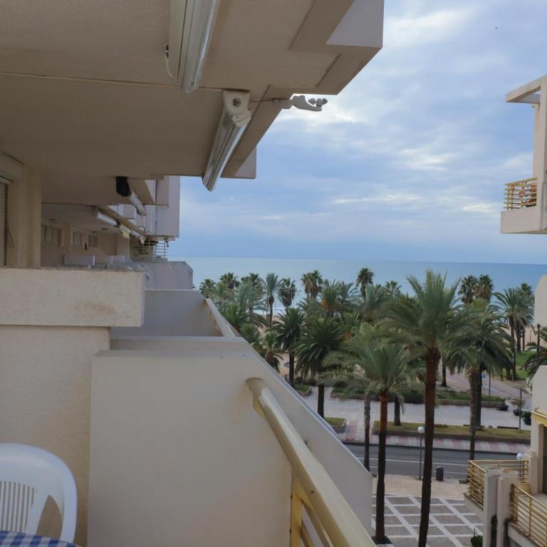 DIFERENTFLATS Novelty - Apartamento de 2 dormitorios con balcón y vistas al mar - 7