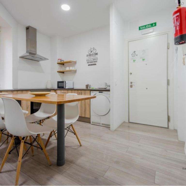 Dinámica y agradable para 6, conoce Toledo 77 - Apartment - 7