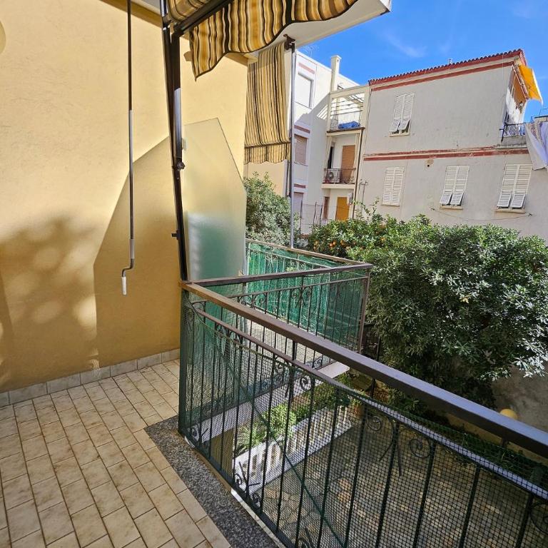Residence Rodi - Monolocale con Vista Giardino - 5