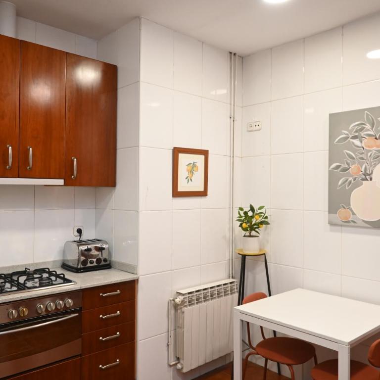 Homenfun Barcelona Las Ramblas - Superior Apartment - 6