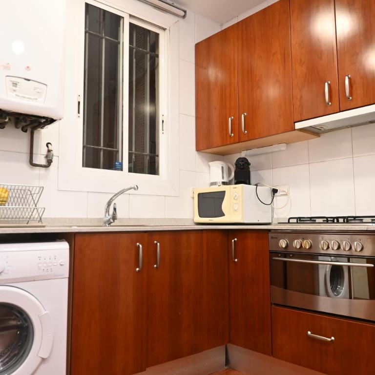 Homenfun Barcelona Las Ramblas - Superior Apartment - 13