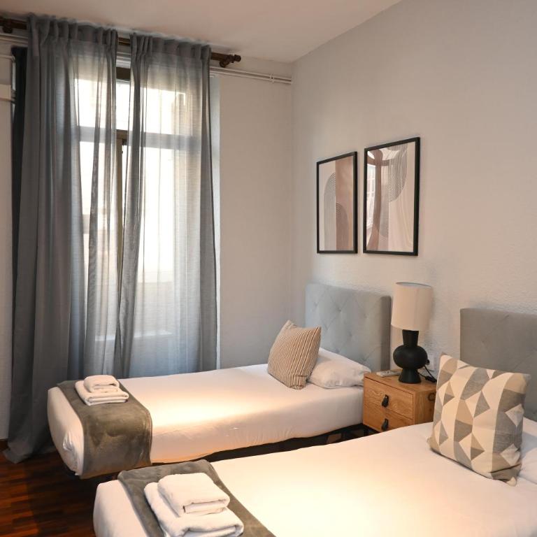 Homenfun Barcelona Las Ramblas - Superior Apartment - 16
